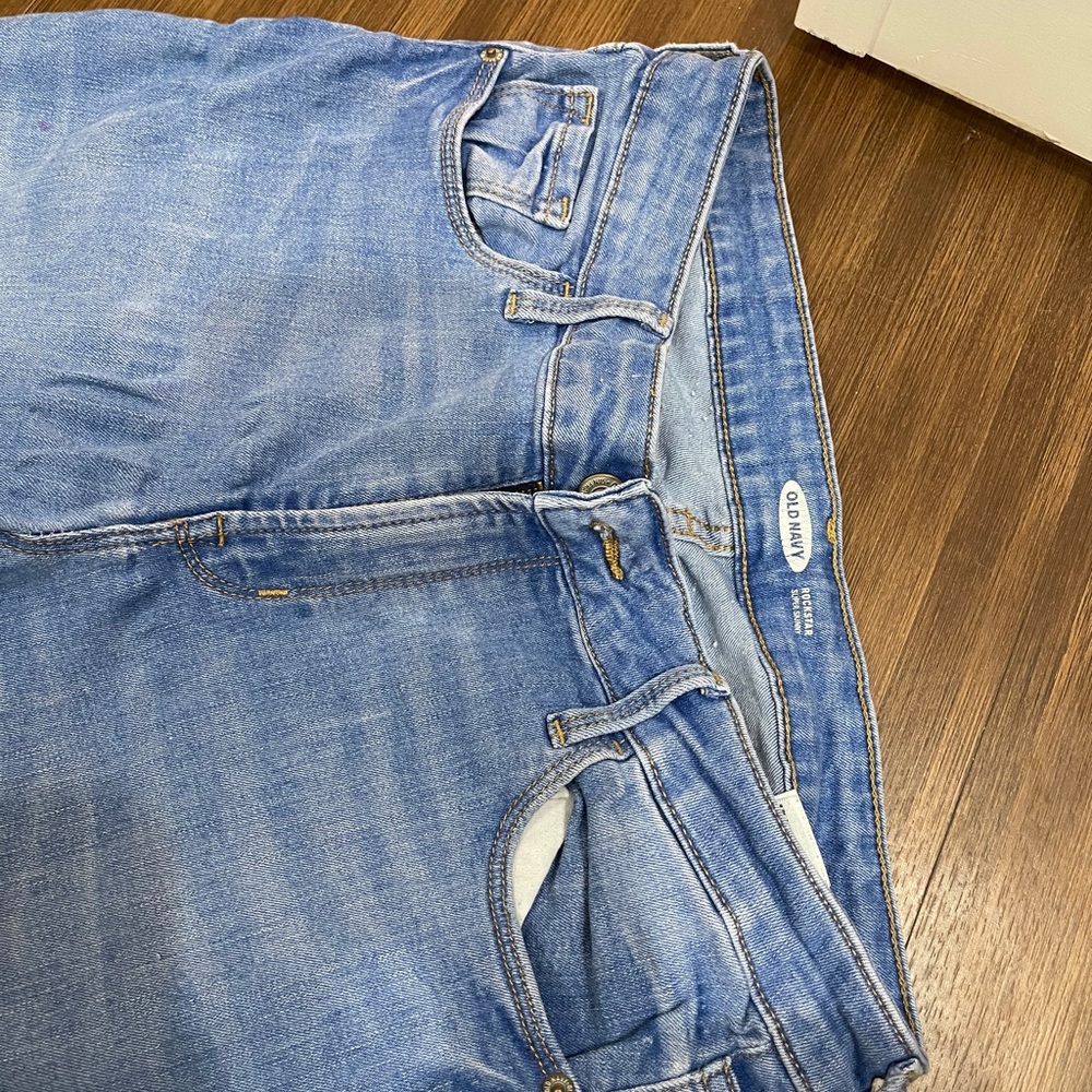 Old navy jeans - Picture 2 of 2
